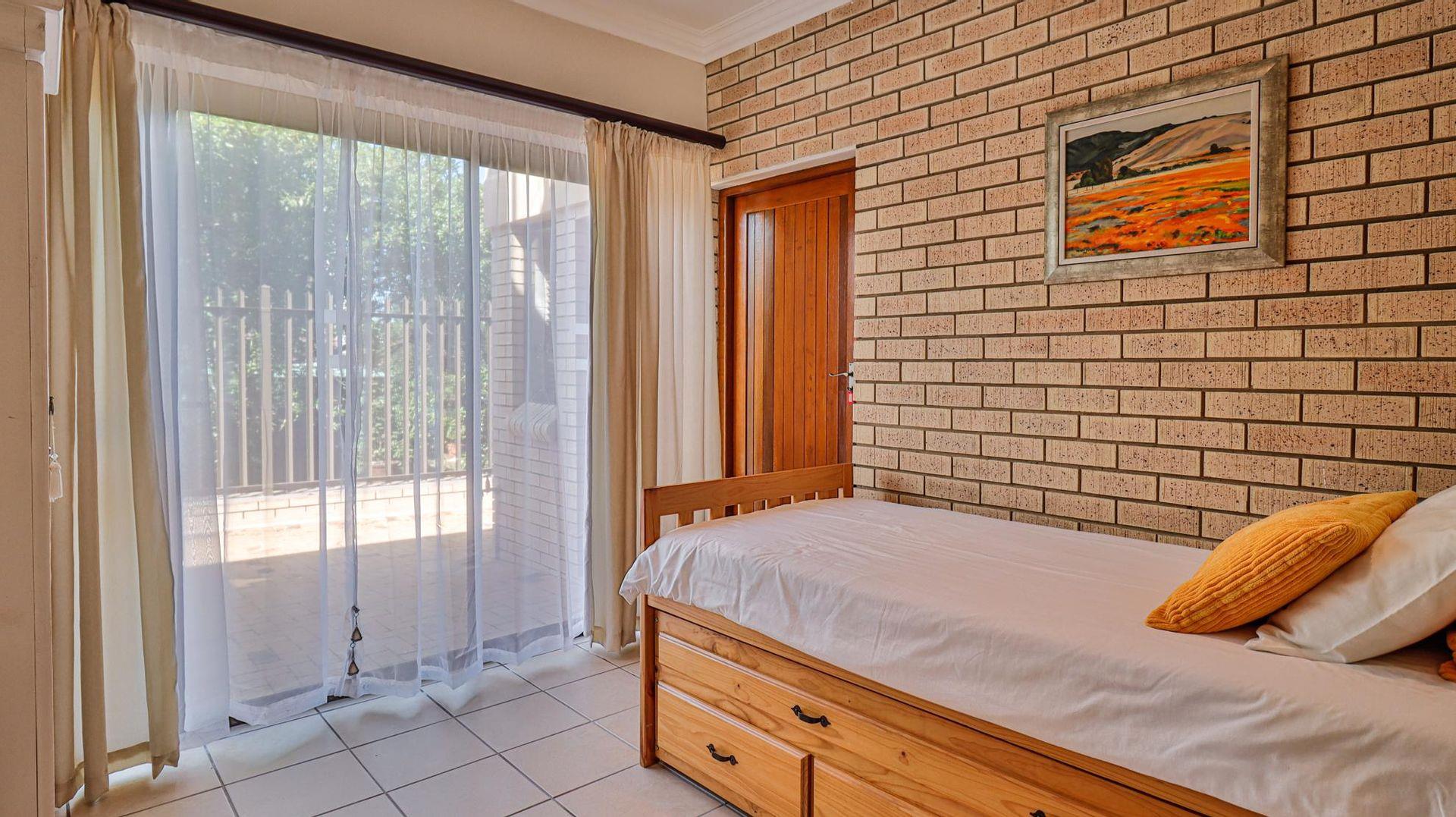 7 Bedroom Property for Sale in Hersham Western Cape